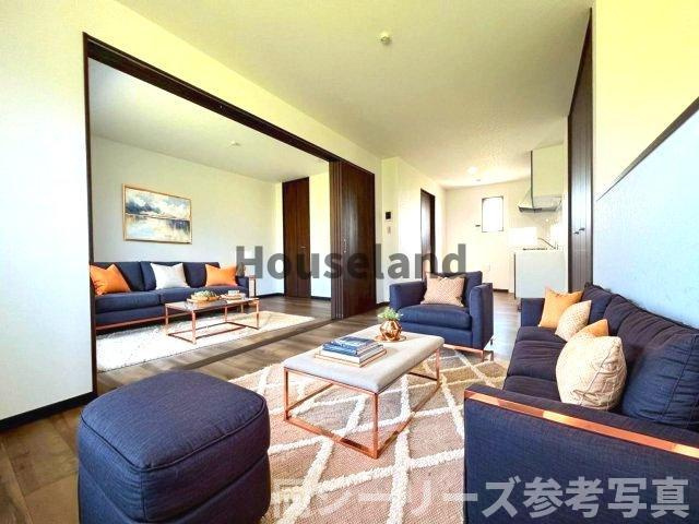 TJ鳴神2　A棟　　の居間・リビング