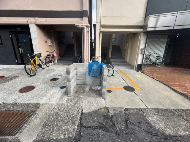 三和第5マンションのエントランス