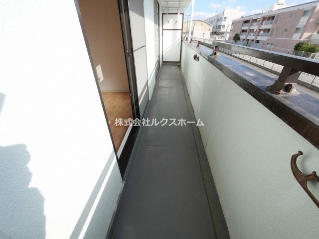 ピースフルハウスのバルコニー