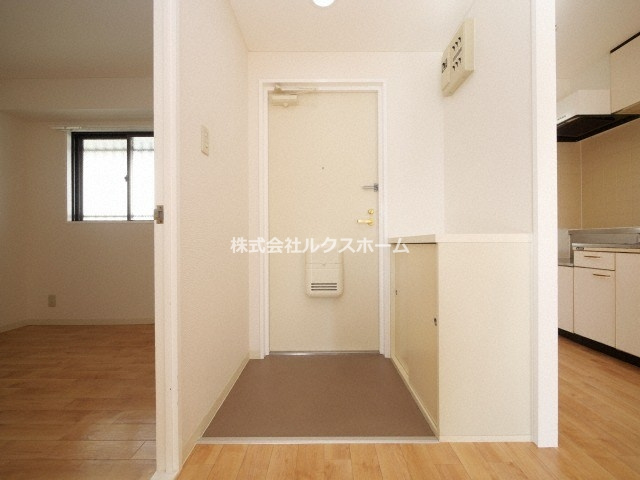 ピースフルハウスの玄関