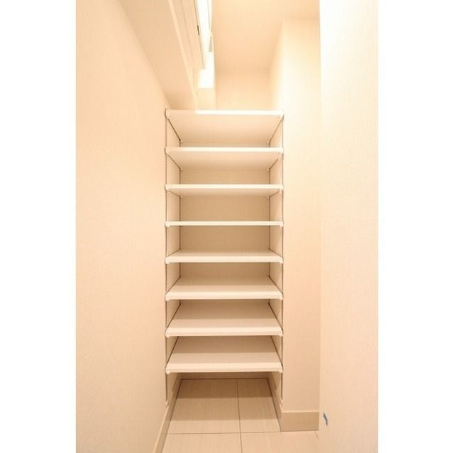 コンフォリア芝浦ＭＯＫＵの収納