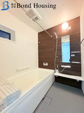 小学校徒歩約9分の安心通学・耐震等級3　西区今寺　限定1棟の浴室