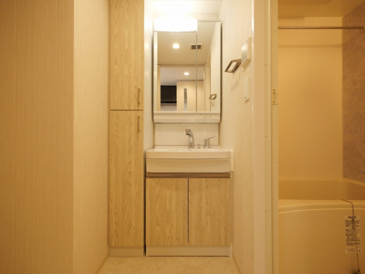 【洗面所】 | ブランシエスタ森ノ宮 | 広い洗面スペース