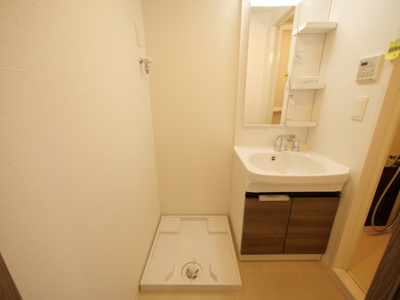 【設備】 | ファーストフィオーレ長田グランディール | 洗濯機置き場です