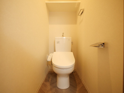 【トイレ】 | ファーストフィオーレ長田グランディール | 清潔感のあるトイレです