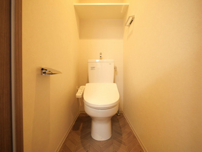 【トイレ】 | ファーストフィオーレ長田グランディール | 清潔感のあるトイレです