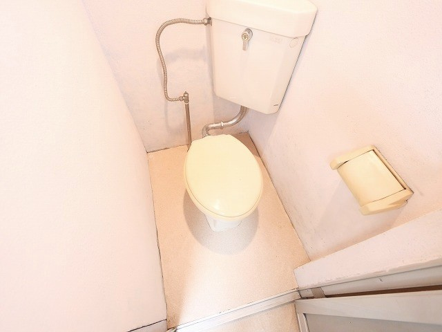 四条大路店舗のトイレ|シンプルで使いやすいトイレです