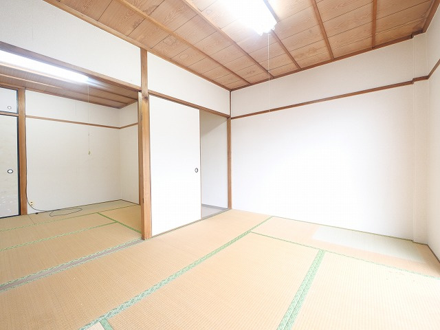 四条大路店舗の和室|和室ならではの温かな和の空間で寛ぎの時間を過ごせます