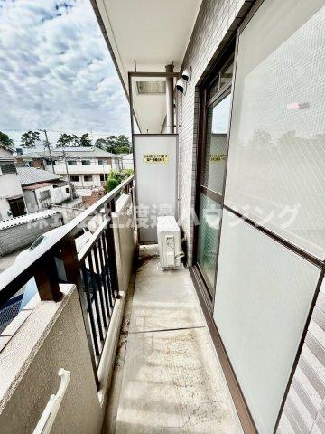 エクセレント江坂のバルコニー