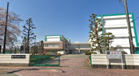 坂戸市立桜小学校まで523m