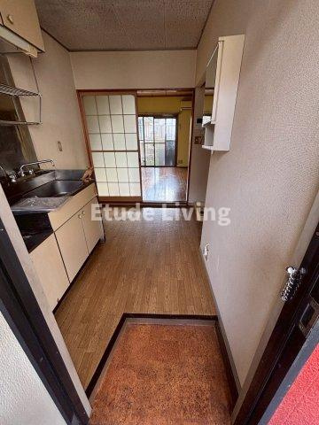 クロノス上福岡の玄関