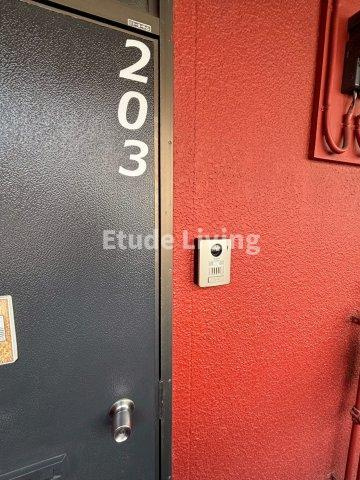 クロノス上福岡の玄関