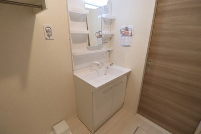 D-room姉体の洗面所