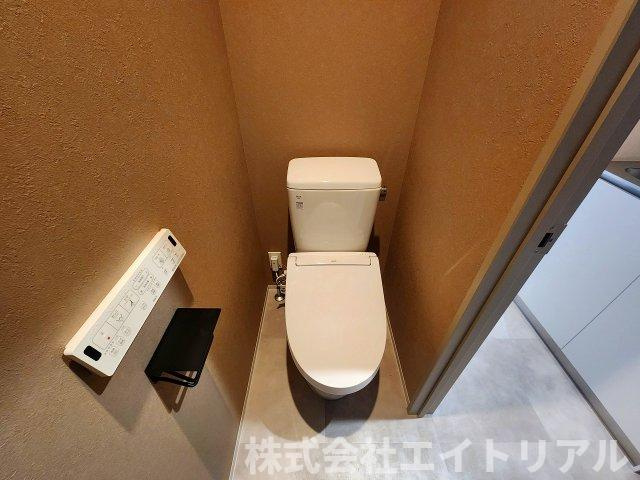豊田駅前新築ビルの内装
