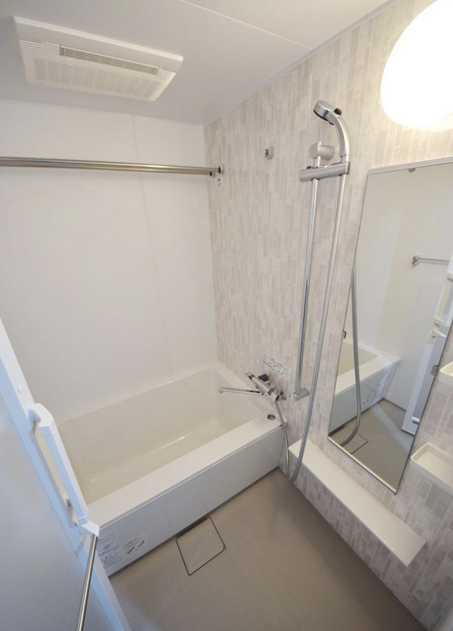 ザ・パークハビオ本郷菊坂の浴室