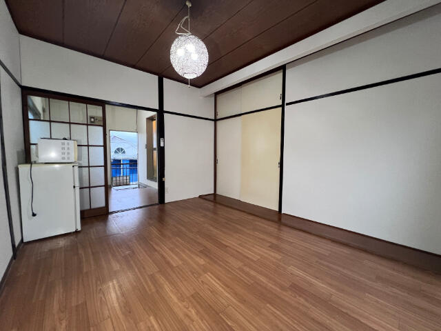 apartment 真田４丁目