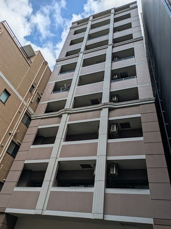 シャルム薬院の外観