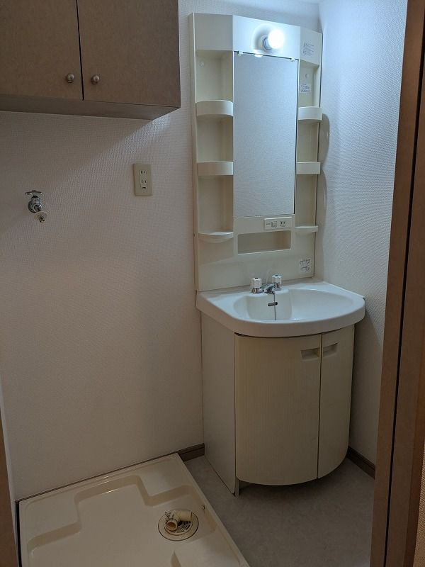 シャルム薬院の洗面所