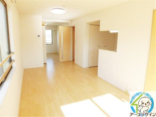 サンヒルズ・ラフォーレⅡの居間・リビング|パース写真