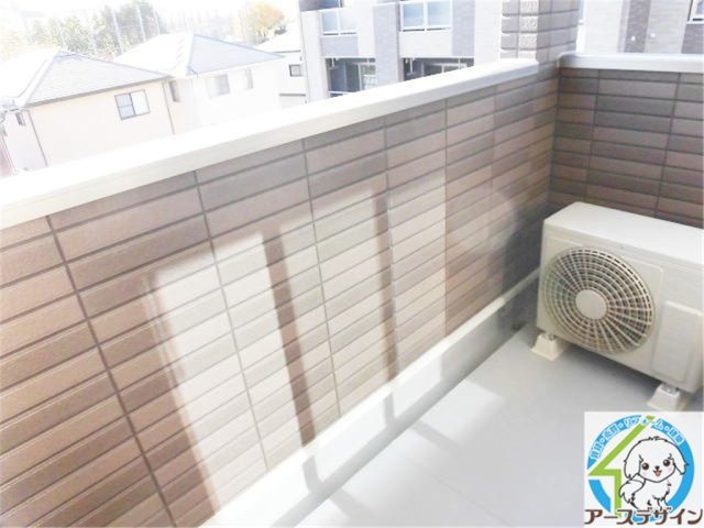 サンヒルズ・ラフォーレⅡのバルコニー|パース写真