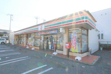 セブンイレブン袖ヶ浦…まで200m