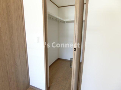 【収納】 | サンパークⅢ | ウォークインクローゼットでお荷物もすっきり収納。