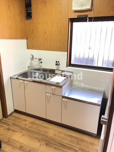 東高松戸建のキッチン