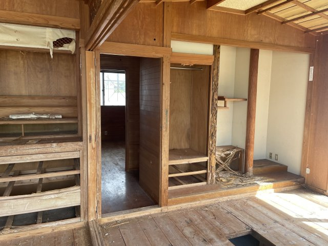 糸満市字糸満中古戸建の居間・リビング