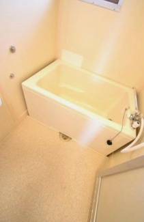 【浴室】 | コーポラス谷神A | 日々の暮らしに欠かせないお風呂です