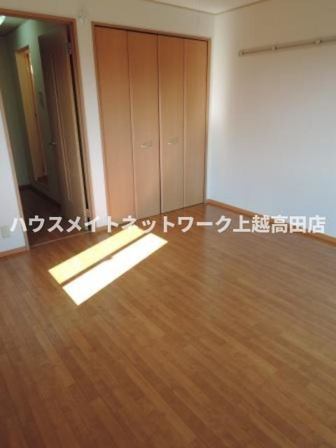 クレストフォルム北城の居間・リビング|洋室