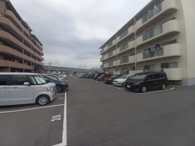 【駐車場】 | ウエストハイツトニワン