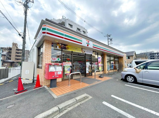 セブンイレブン大和西鶴間2丁目店 徒歩5分。 340m