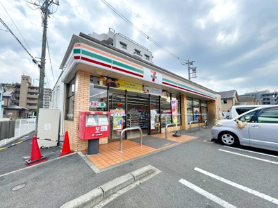 セブンイレブン大和西鶴間2丁目店 徒歩5分。 340m