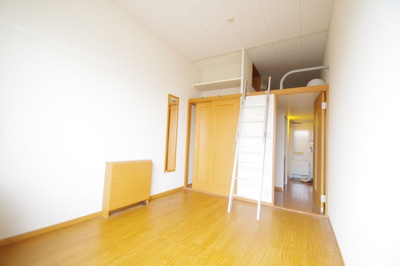 ★天井の高い洋室です★