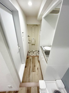 イオンモール大和 徒歩20分。 1560m