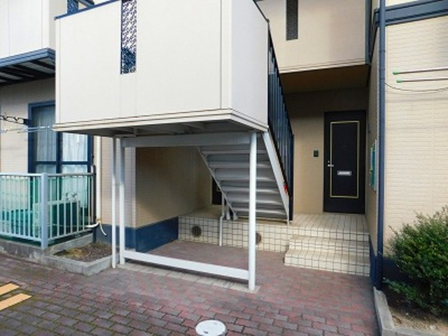 プレジール清音　A棟のエントランス