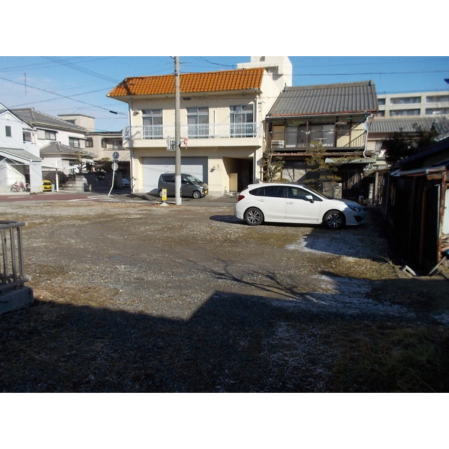 岐阜市加納大黒町２丁目の駐車場の駐車場