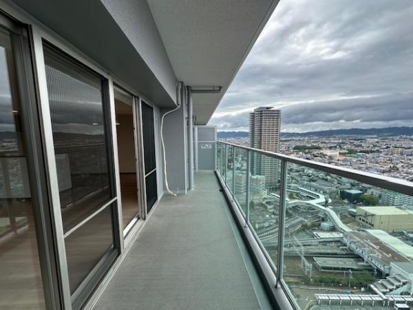 【バルコニー】 | ロイヤルメドゥ香里園タワー