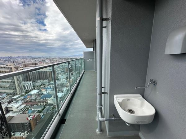 【バルコニー】 | ロイヤルメドゥ香里園タワー