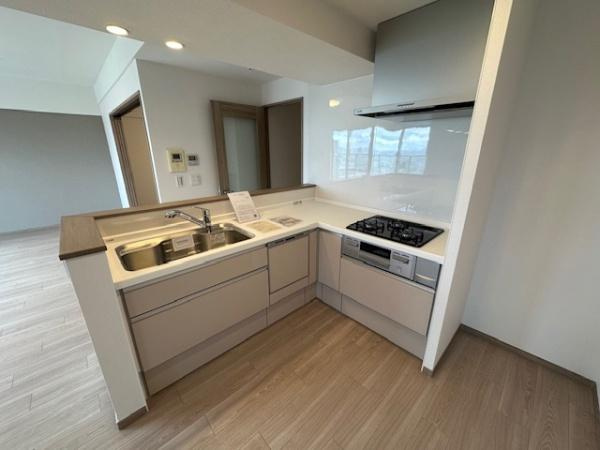【キッチン】 | ロイヤルメドゥ香里園タワー