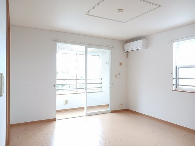 シエル黒瀬Ⅲの居間・リビング|使いやすい居間です