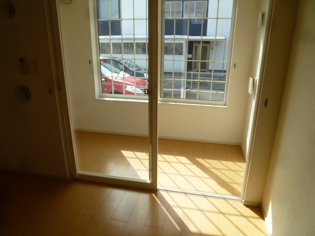 メゾン・アイリスのその他