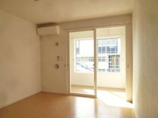 メゾン・アイリスの居間・リビング|居間です