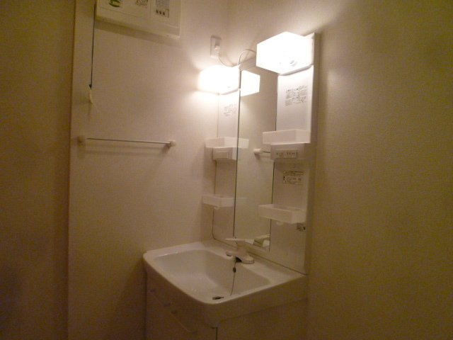 メゾン・アイリスの洗面所|使いやすい洗面所です