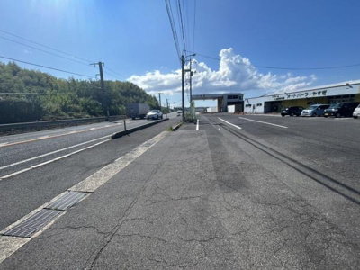 【前面道路含む現地写真】 | 安来市西荒島町店舗