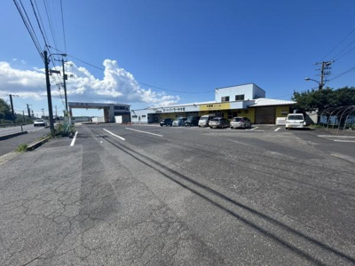 【前面道路含む現地写真】 | 安来市西荒島町店舗