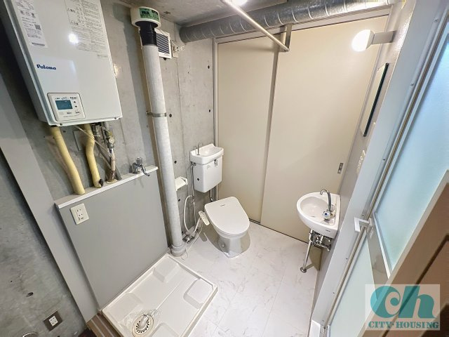 A・S ビル 306号室のトイレ