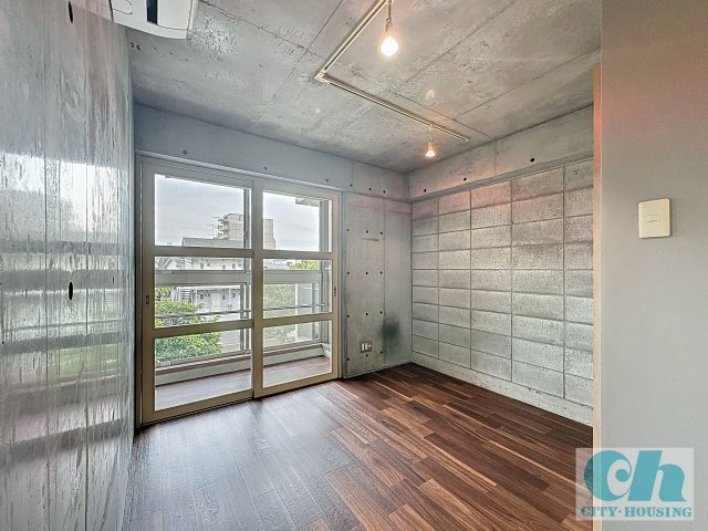 A・S ビル 306号室の居間・リビング