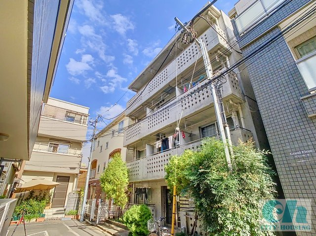 A・S ビル 306号室の外観