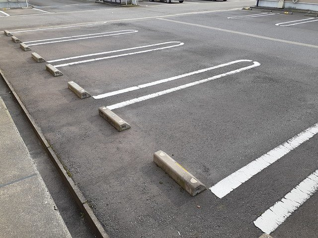 【駐車場】